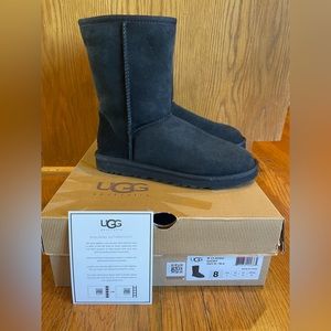 Ugg Classic II Short Boot